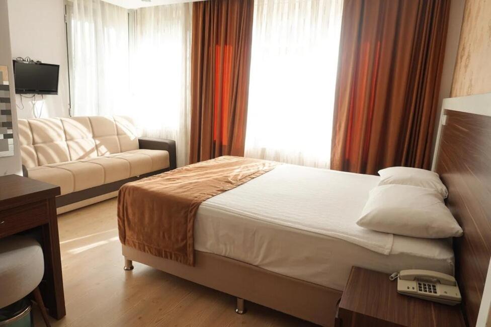 River Hotel 마나브가트 외부 사진