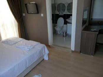 River Hotel 마나브가트 외부 사진