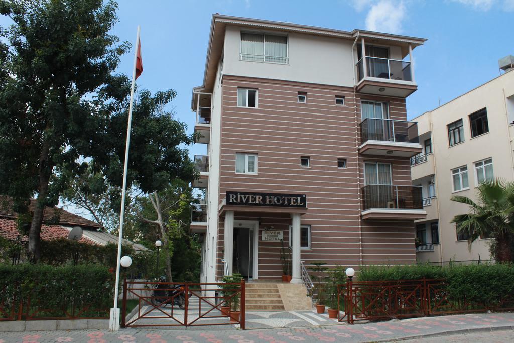 River Hotel 마나브가트 외부 사진