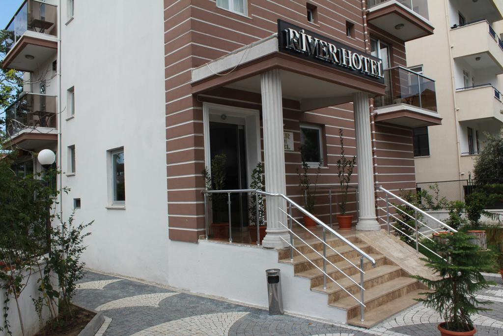 River Hotel 마나브가트 외부 사진