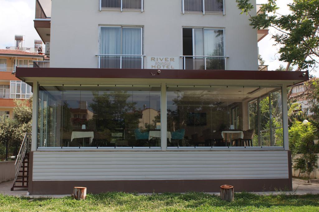 River Hotel 마나브가트 외부 사진